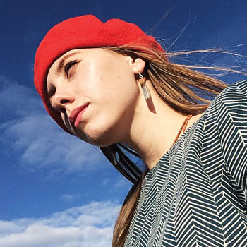Анна ­Логвинова